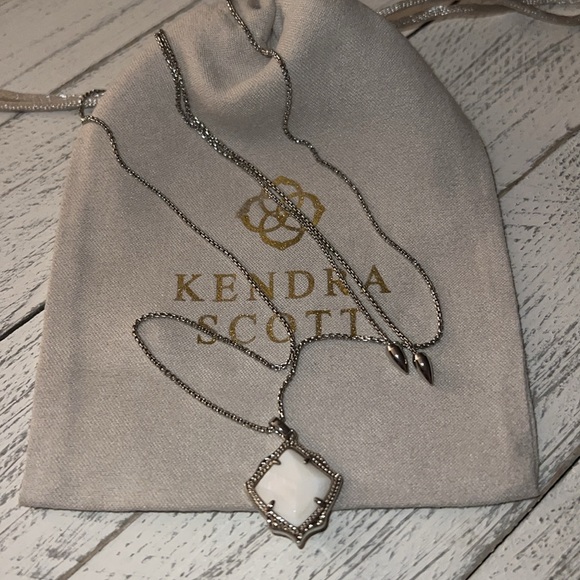 Kendra Scott Kacey Long In White Ivory/ Silver Pendant
Necklace New - Picture 5 of 8
